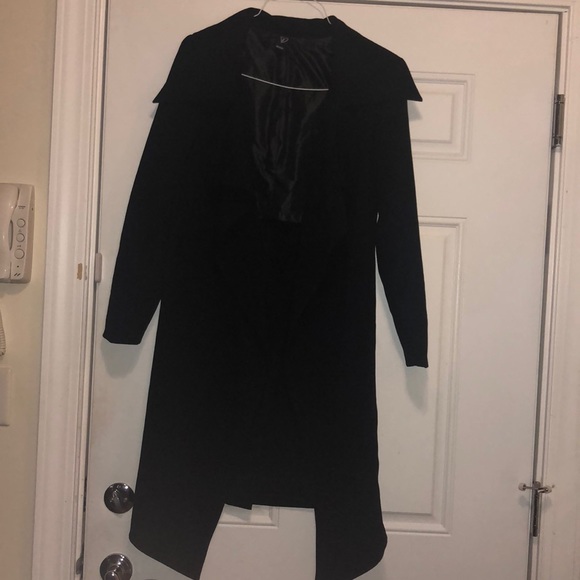 Black Trench coat with waist tie - Picture 8 of 8